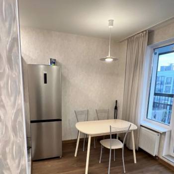 Продается 1-комнатная квартира, 36 м²