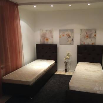 Сдается Многокомнатная квартира, 60 м²