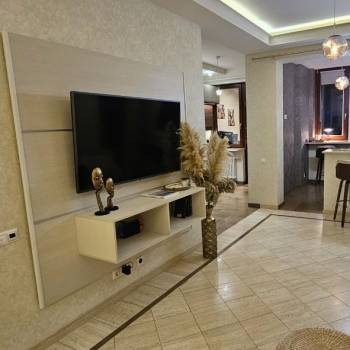 Продается 3-х комнатная квартира, 130 м²