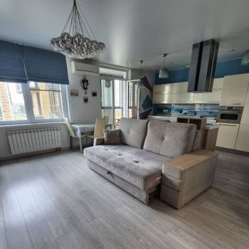 Сдается 2-х комнатная квартира, 84 м²
