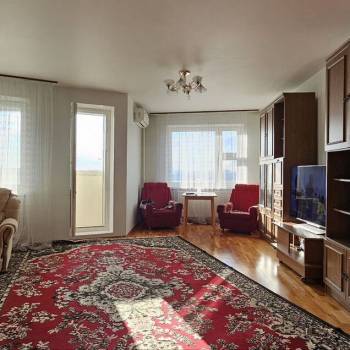 Сдается 2-х комнатная квартира, 74 м²