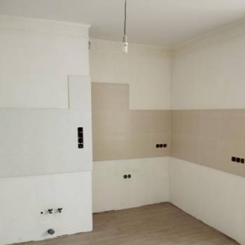 Продается 2-х комнатная квартира, 77 м²
