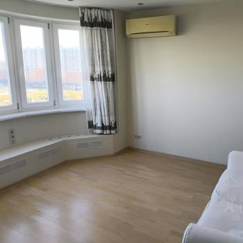Продается 1-комнатная квартира, 44,3 м²