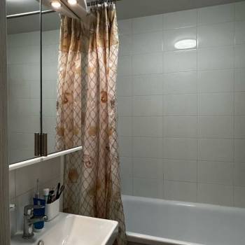 Сдается Многокомнатная квартира, 50 м²