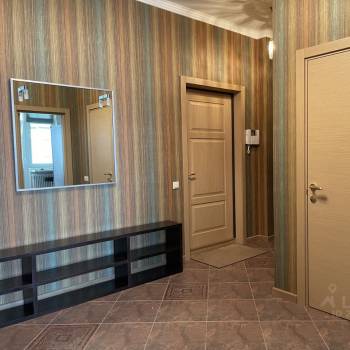 Сдается Многокомнатная квартира, 110 м²