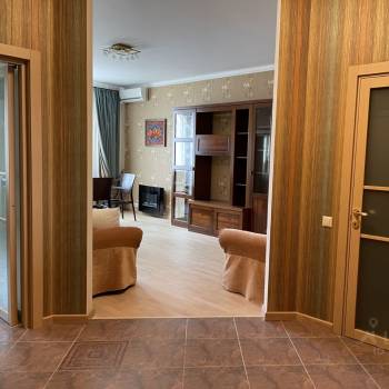 Сдается Многокомнатная квартира, 110 м²