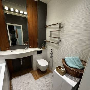 Сдается 1-комнатная квартира, 50 м²
