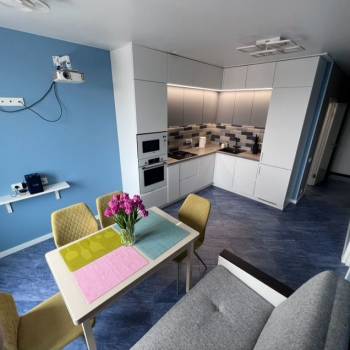 Продается 1-комнатная квартира, 42,8 м²