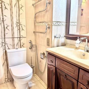 Продается Многокомнатная квартира, 124,1 м²