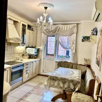 Продается Многокомнатная квартира, 124,1 м²