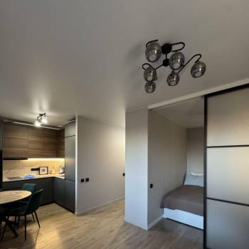 Продается 1-комнатная квартира, 32 м²