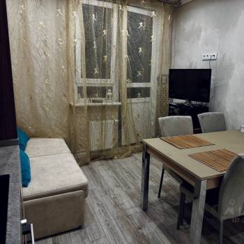 Продается 1-комнатная квартира, 40 м²