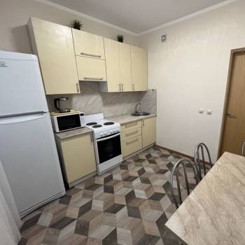 Сдается 2-х комнатная квартира, 60 м²