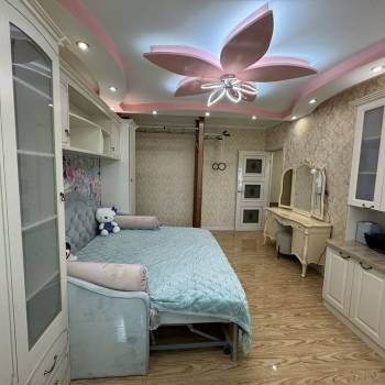 Сдается Многокомнатная квартира, 81 м²