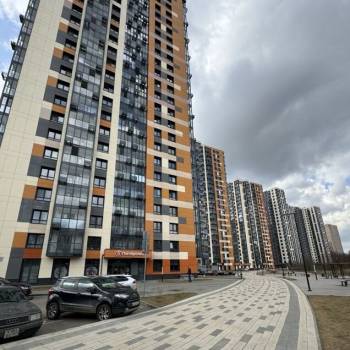 Сдается Нежилое помещение, 320 м²