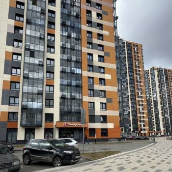 Сдается Нежилое помещение, 320 м²