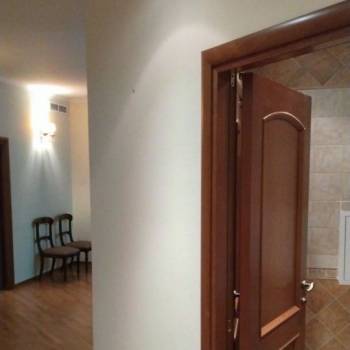 Продается Многокомнатная квартира, 180,5 м²
