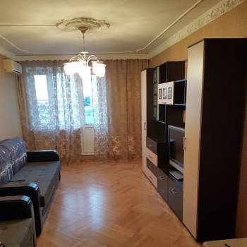 Сдается Многокомнатная квартира, 80 м²
