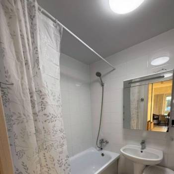 Сдается Многокомнатная квартира, 61,6 м²