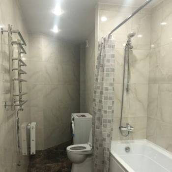 Сдается 2-х комнатная квартира, 75 м²