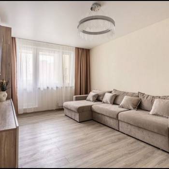 Сдается Многокомнатная квартира, 80 м²
