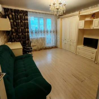 Сдается 1-комнатная квартира, 39 м²