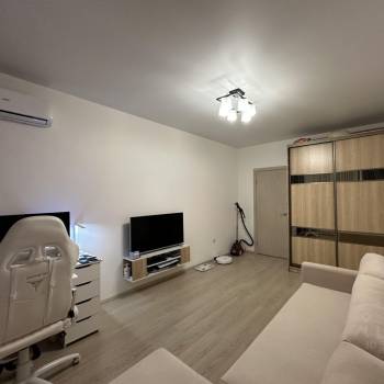Продается 1-комнатная квартира, 36,7 м²