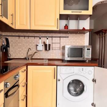 Сдается 1-комнатная квартира, 40 м²