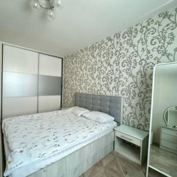 Продается 1-комнатная квартира, 46 м²