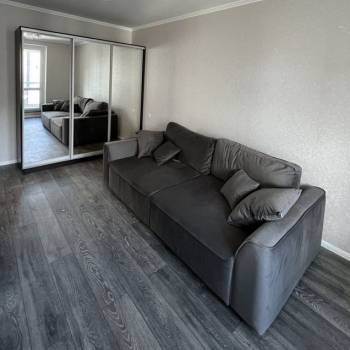 Сдается 1-комнатная квартира, 39 м²