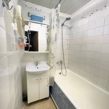 Продается 3-х комнатная квартира, 59 м²