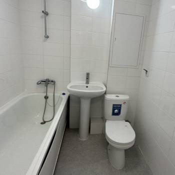 Продается 1-комнатная квартира, 40,3 м²