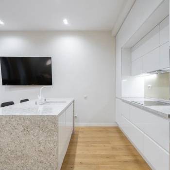 Сдается Многокомнатная квартира, 84 м²