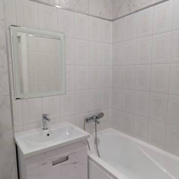 Сдается 1-комнатная квартира, 48,2 м²