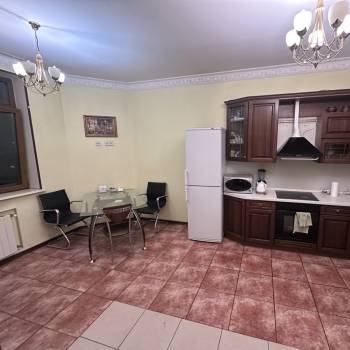 Сдается Комната, 200 м²