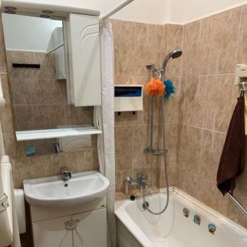 Сдается 2-х комнатная квартира, 60 м²