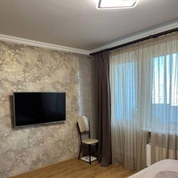 Продается Многокомнатная квартира, 98 м²
