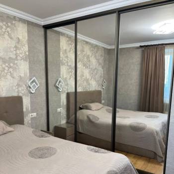 Продается Многокомнатная квартира, 98 м²