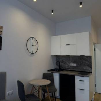 Продается 1-комнатная квартира, 16 м²