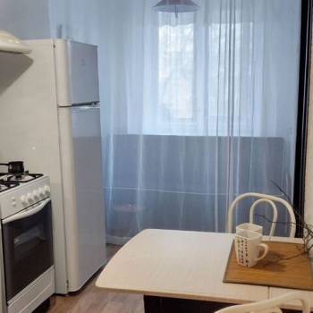 Сдается 1-комнатная квартира, 35 м²