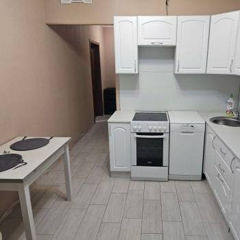 Продается 1-комнатная квартира, 37,8 м²