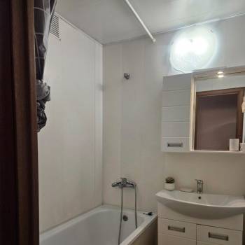 Продается 1-комнатная квартира, 37,8 м²