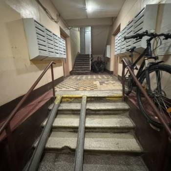 Продается 1-комнатная квартира, 32 м²