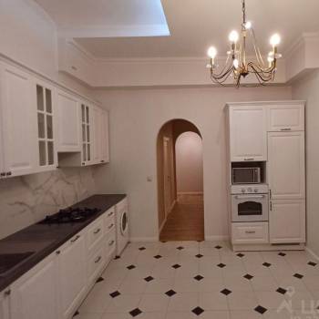 Продается Многокомнатная квартира, 117 м²