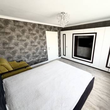 Продается 3-х комнатная квартира, 65 м²