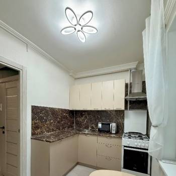 Сдается Многокомнатная квартира, 60 м²