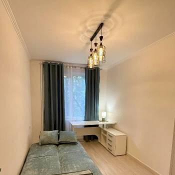 Сдается Многокомнатная квартира, 60 м²