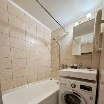 Сдается Многокомнатная квартира, 60 м²