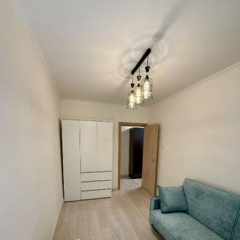 Сдается Многокомнатная квартира, 60 м²