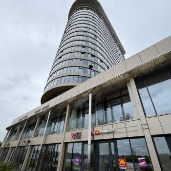 Продается Многокомнатная квартира, 141 м²